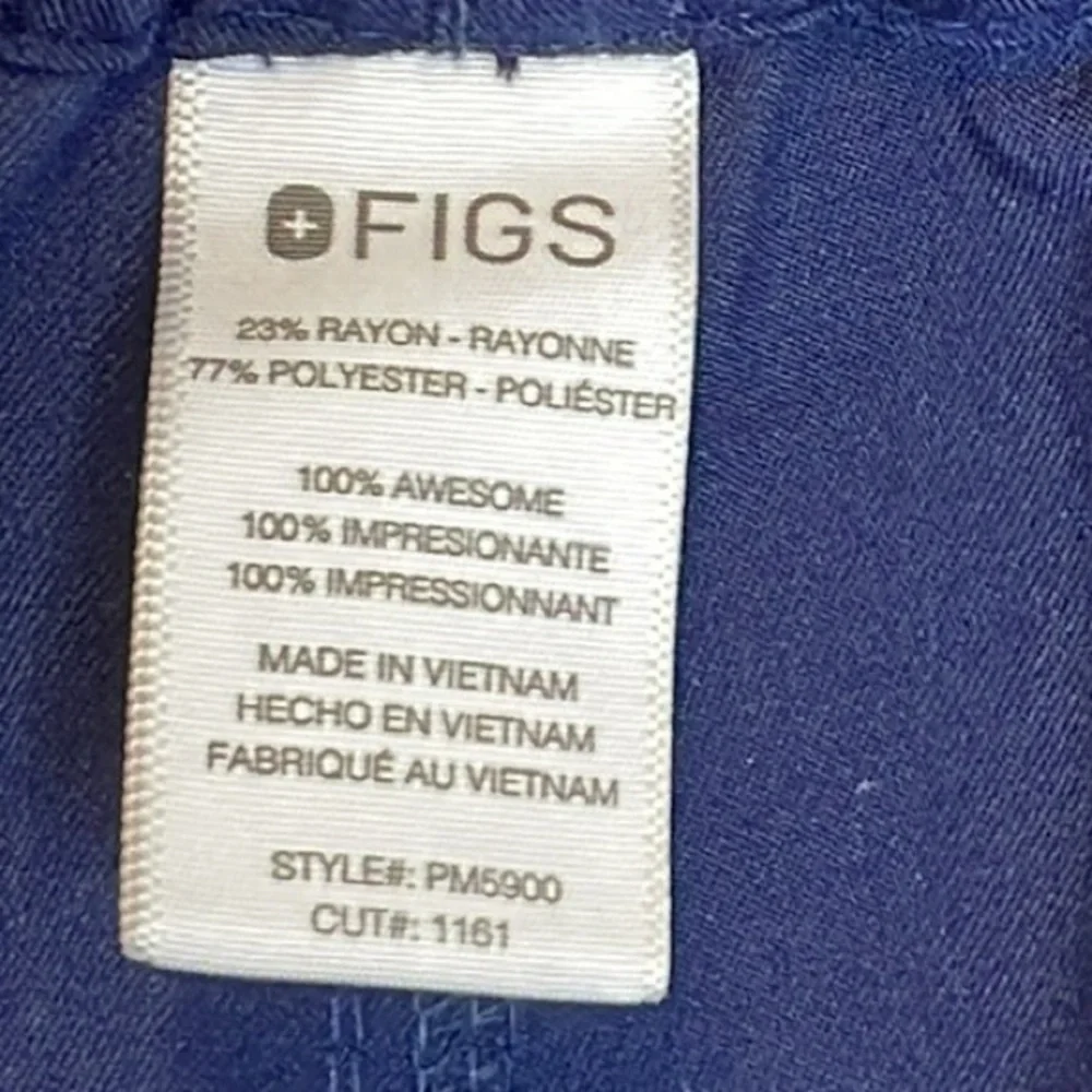 FIGS Men's Blue Cargo Scrub Pants (M)
